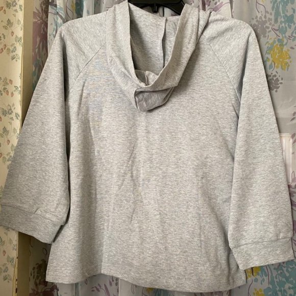 G.W. Sport Cropped Hoodie Zip Up Jacket, size Large - Picture 3 of 3